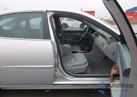 2005 Buick Lacrosse Cxl z USA, uszkodzony, nr VIN 2G4WD532851342389